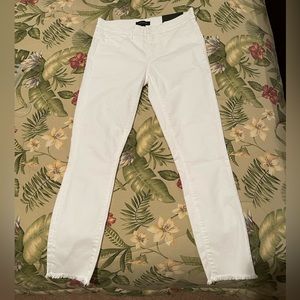 LOFT Ann Taylor 0 White Skinny Crop Jeans Frayed